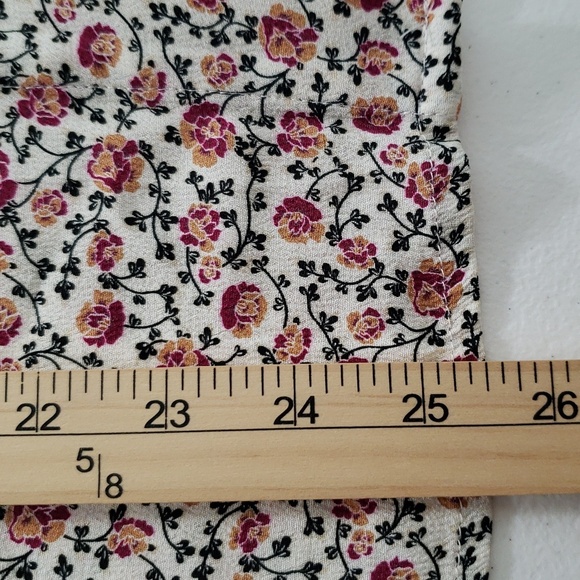 Kookai NWOT Ditsy Floral Ruffle Blouse 6 / 8 (38) Purple Ivory Short Sleeve - Picture 16 of 16